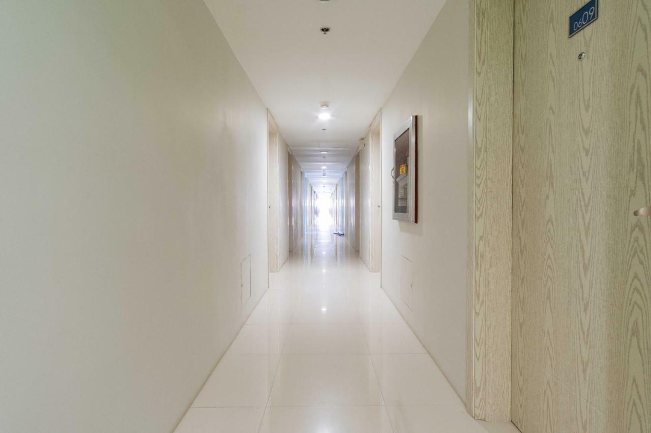 מלון מנילה Reddoorz Premium @ Vista Heights Legarda מראה חיצוני תמונה