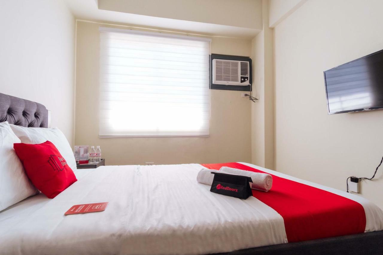 מלון מנילה Reddoorz Premium @ Vista Heights Legarda מראה חיצוני תמונה