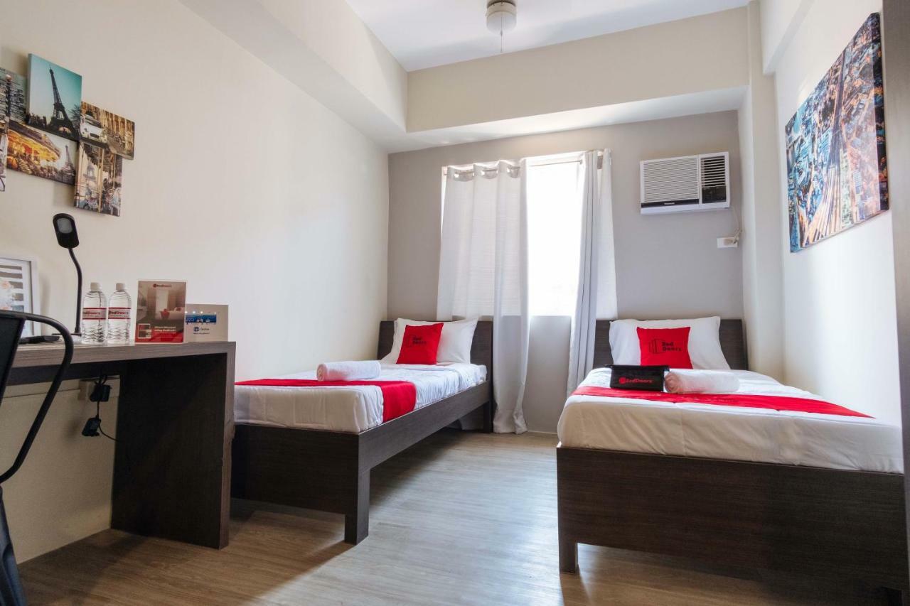 מלון מנילה Reddoorz Premium @ Vista Heights Legarda מראה חיצוני תמונה